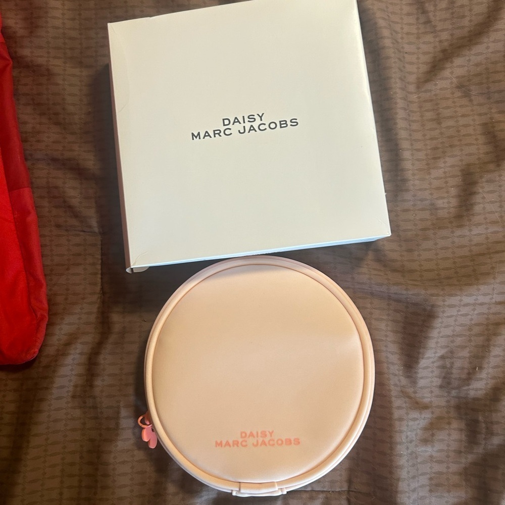 Marc Jacobs Daisy  Cosmetic Pouch